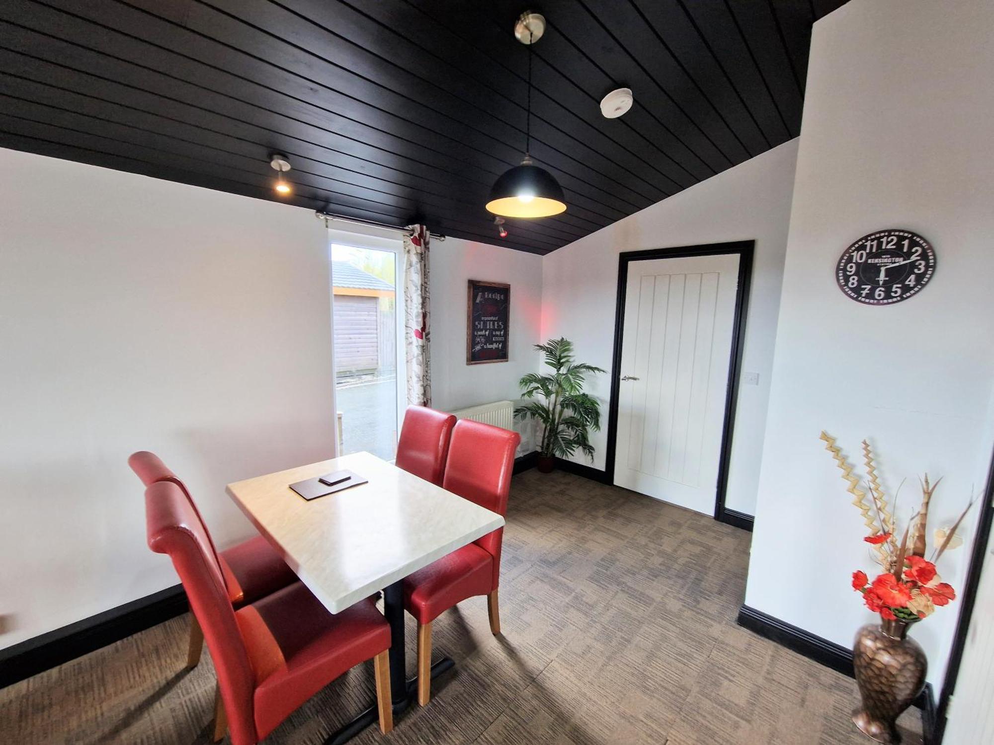 Ochil 9 With Private Hot Tub - Fife - Loch Leven - Lomond Hills - Pet Friendly Villa Kelty Kültér fotó