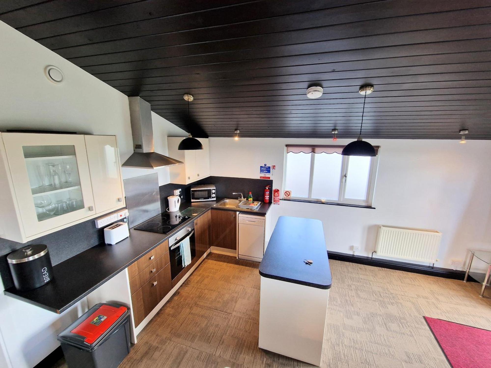 Ochil 9 With Private Hot Tub - Fife - Loch Leven - Lomond Hills - Pet Friendly Villa Kelty Kültér fotó