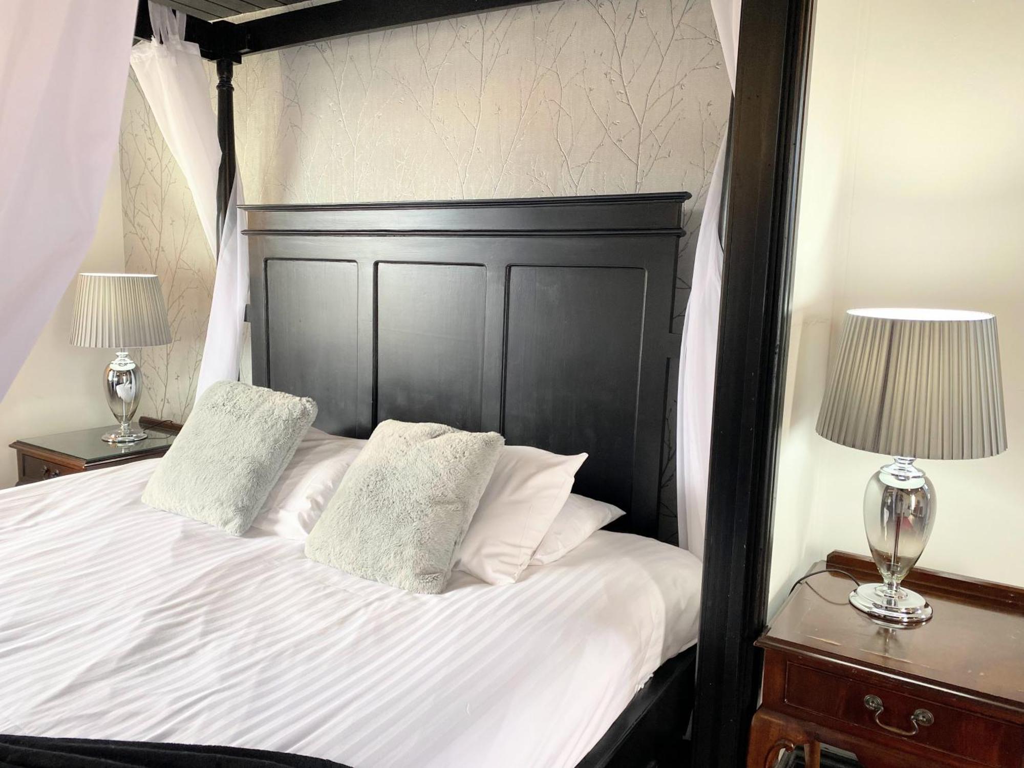 Ochil 9 With Private Hot Tub - Fife - Loch Leven - Lomond Hills - Pet Friendly Villa Kelty Kültér fotó